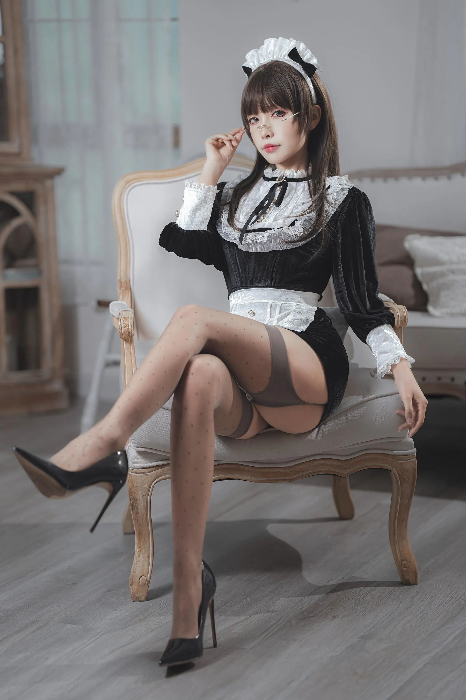 Neko-薇薇 – NO.06 黑色丝绒女仆 [40P]插图5